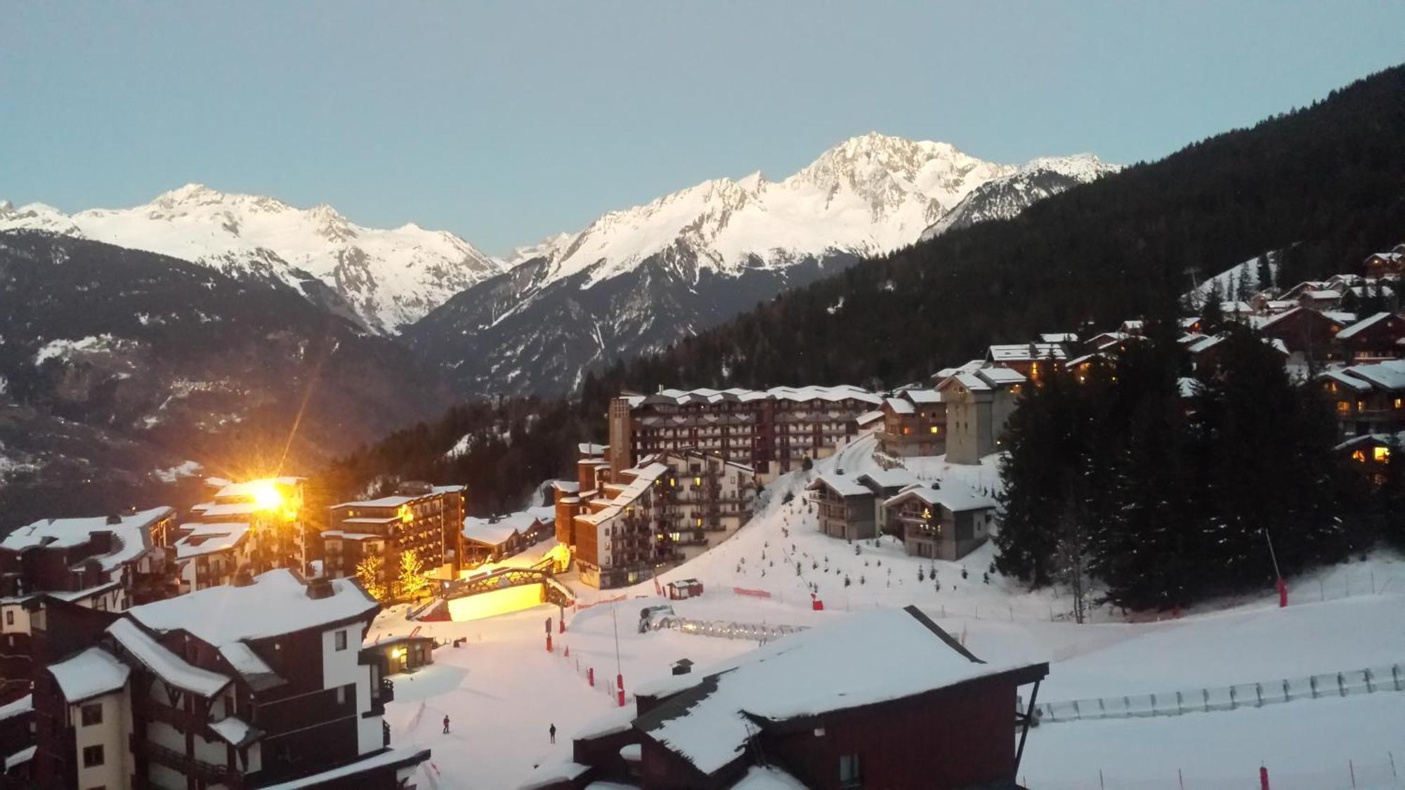 Superbe Appartement En Residence Skis Aux Pieds Courchevel Dış mekan fotoğraf